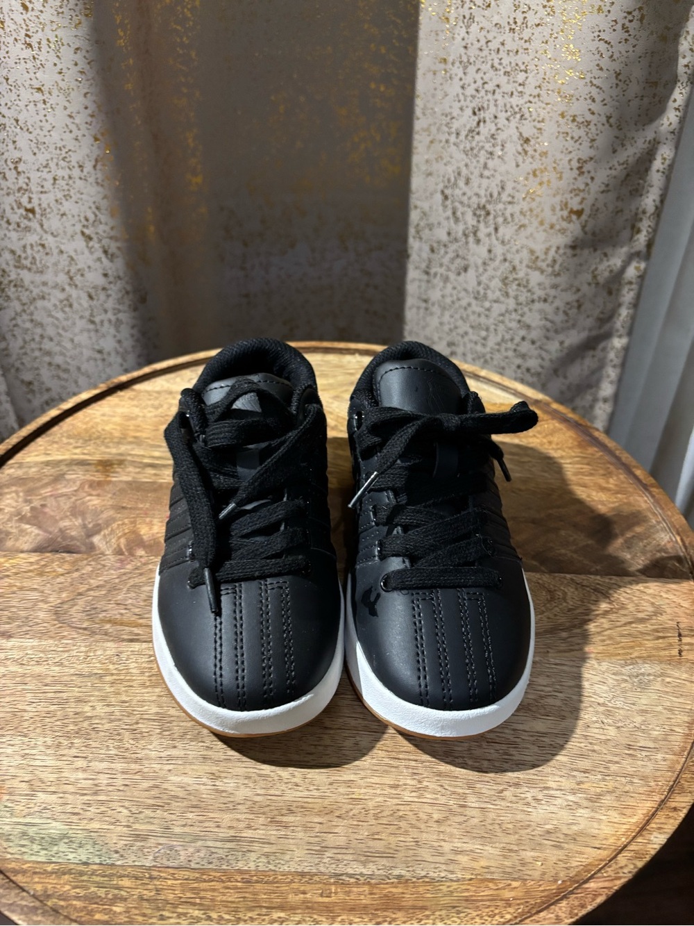 K-Swiss Black and White Kids Sneakers - Classic Lace-Up